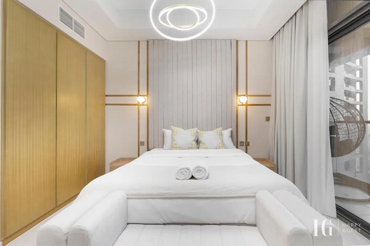 Sky-High Aykon City Studio Dubai 0*,  Emirati Arabi Uniti