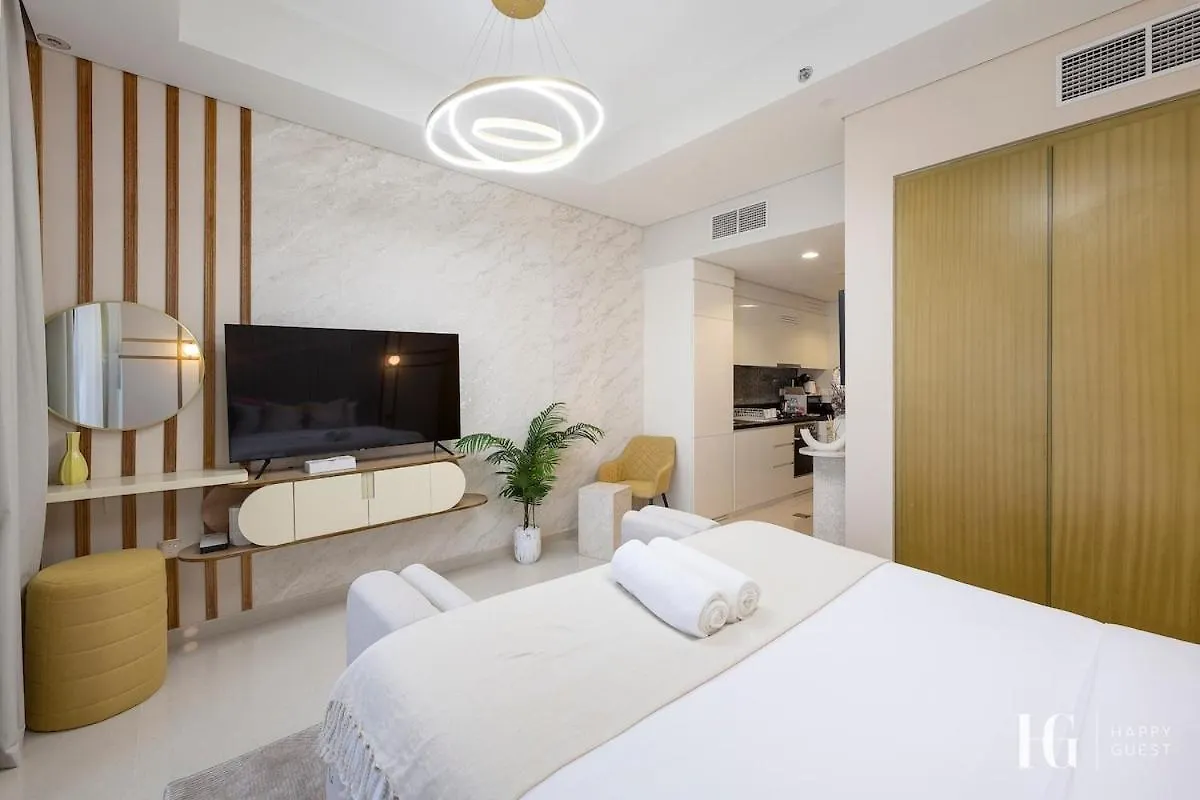 Sky-High Aykon City Studio Dubai 0*,