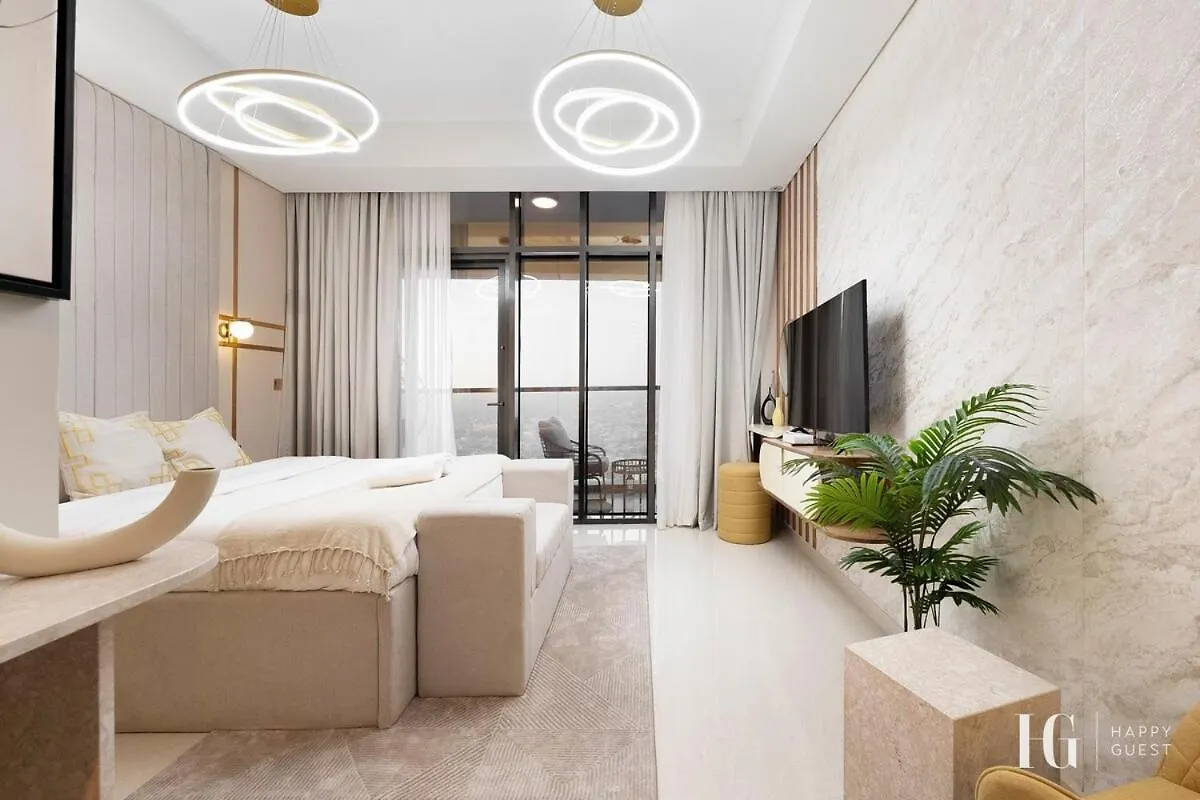 Apartment Sky-High Aykon City Studio Dubai