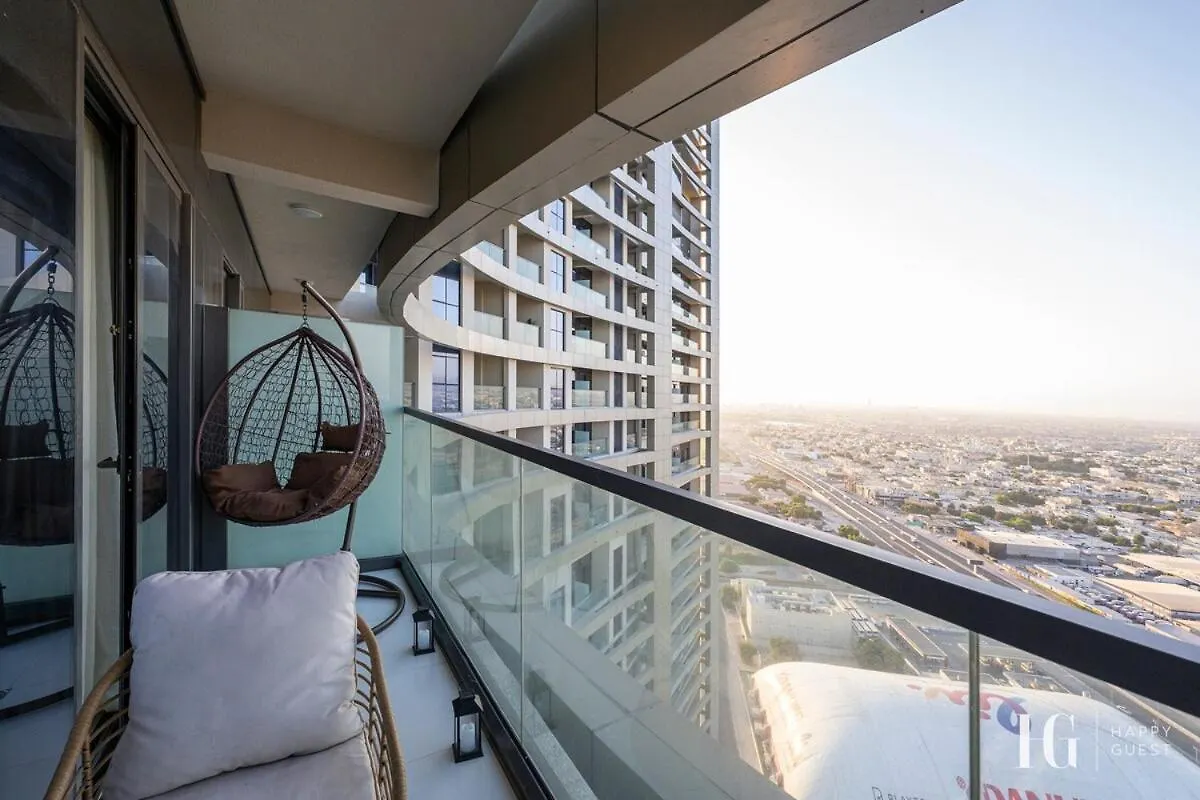Sky-High Aykon City Studio Dubai United Arab Emirates