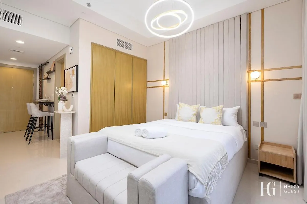 Apartment Sky-High Aykon City Studio Dubai