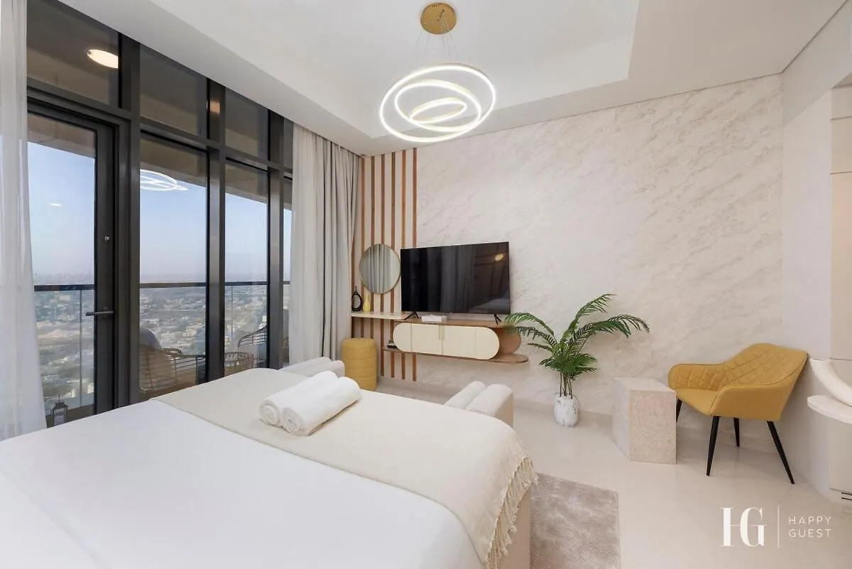 Sky-High Aykon City Studio Dubai Apartment
